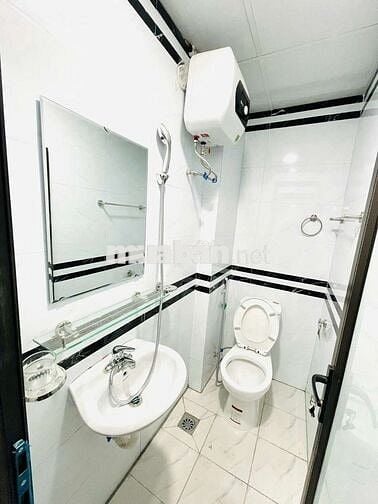 PHÒNG TRỌ GÁC XÉP KHÉP KÍN THÁNG 10 TẠI QUAN HOA GẦN HỌC VIỆN BÁO CHÍ