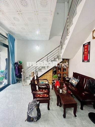 Bán nhà giáp Lê Văn Quới, 5.3mx10.0m, nhỉnh 4 tỷ