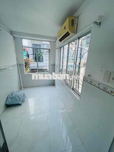 Bán nhà Thống Nhất, 20m2, 3 Tầng, 3PN,Kế bên Vincom,SHR, nhà mới, TL