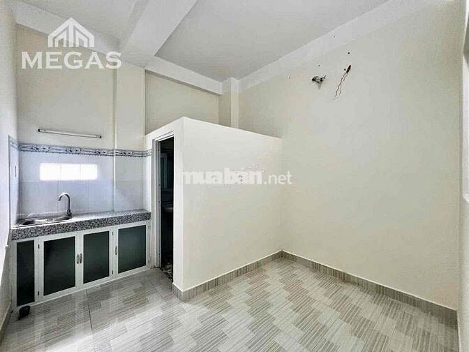 STUDIO 3x 4x CÓ BAN CÔNG - THANG MÁY - HẦM XE CÁCH TRƯỜNG NTTU 5 PHÚT