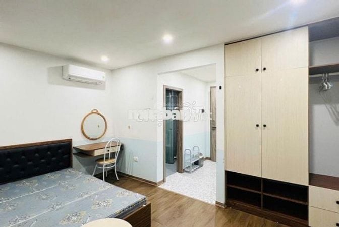 Cho thuê căn hộ full nội thất cao cấp Cầu Giấy, vào ở ngay