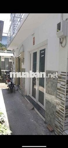 nhà nhỏ 1pn 1wc 1 lầu có ban công có máy lạnh tủ lạnh