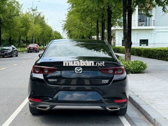 Mazda 3 2025 bản luxury chạy 1500km