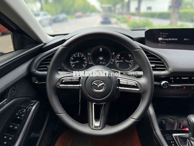 Mazda 3 2025 bản luxury chạy 1500km