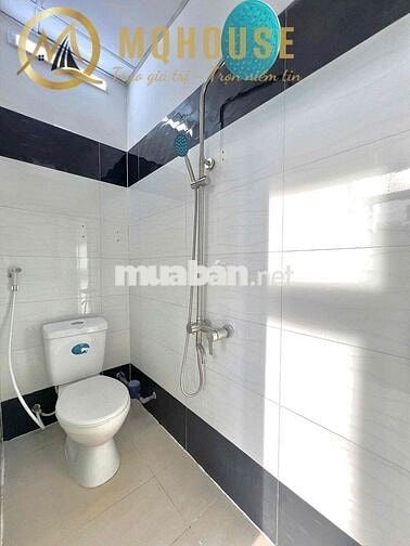 Căn Hộ cửa sổ lớn full nội thất ngay Công Viên Làng Hoa