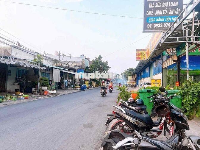 BÁN LÔ ĐẤT MẶT TIỀN KINH DOANH VIP NGANG 10m x34m