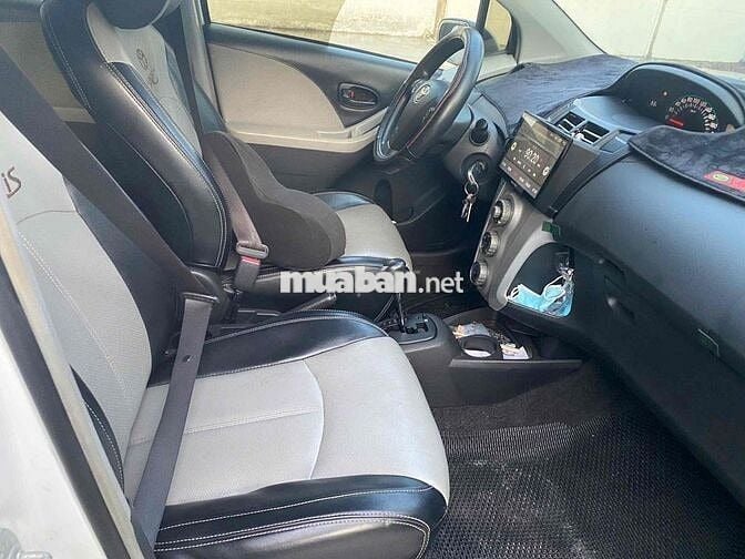Toyota Yaris 2007 1.3 AT - 120000 km