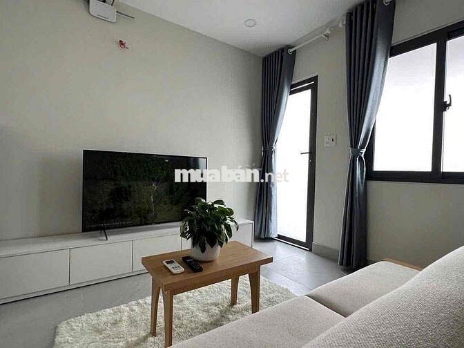 Căn hộ studio ban công rộng 43m2 chỉ 6,5triệu gần VINCOM NAM LONG, UFM