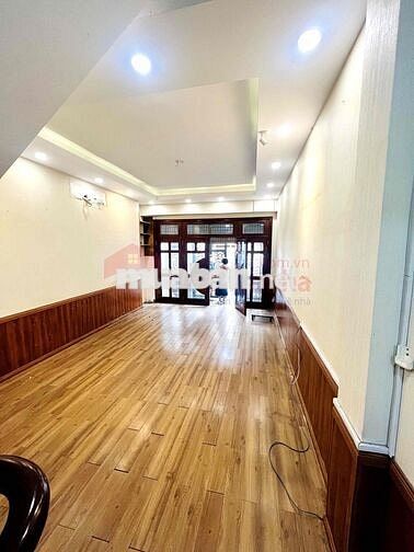 Cho thuê nhà Hẻm Xe Hơi Khu Vip Quận 3 Trệt 4Lầu