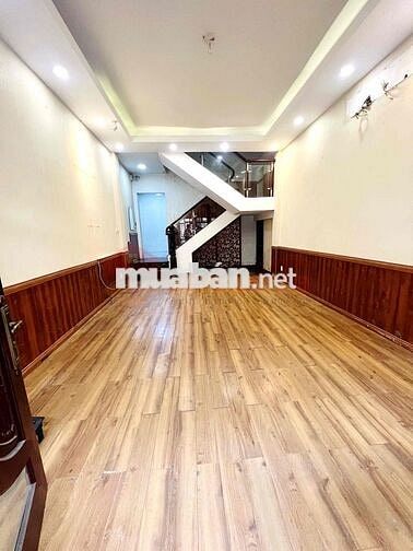 Cho thuê nhà Hẻm Xe Hơi Khu Vip Quận 3 Trệt 4Lầu