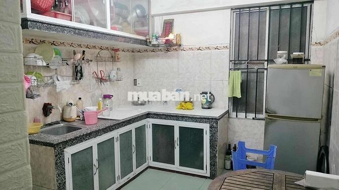 👉Cho thuê nhà 3 tầng mặt tiền đường Ngô Quyền,gần chợ chiều Sơn