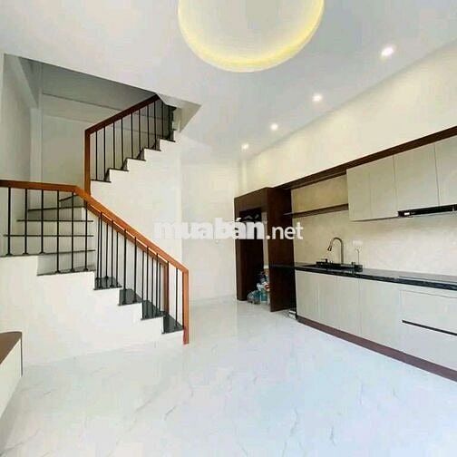 Chỉ 6 tỷ - Hoè Thị - 35m2 nở hậu - chỉ 15m ra ô tô tránh - ở ngay