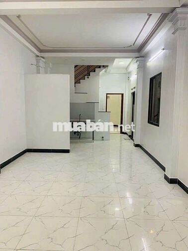 Nhà 5x16, hẻm xe hơi, 3pn , Gần CV Làng Hoa