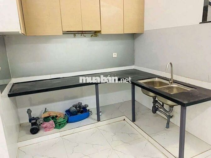 Nhà 5x16, hẻm xe hơi, 3pn , Gần CV Làng Hoa
