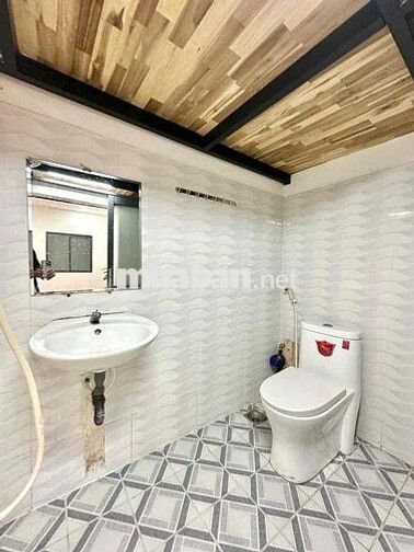 Căn Hộ Gác Lửng 40M2 Ngay NTD Phú Thọ