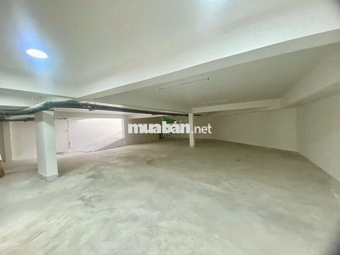 CHO THUÊ NHÀ LÔ GÓC ĐƯỜNG LỚN PHƯỚC HẢI NHA TRANG GIÁ 100 TRIỆU