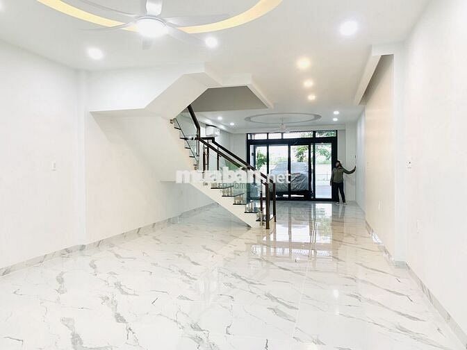 CHO THUÊ MẶT BẰNG KINH DOANH 20 TRIỆU CÓ VỊ TRÍ ĐẸP KĐT THÁI HƯNG