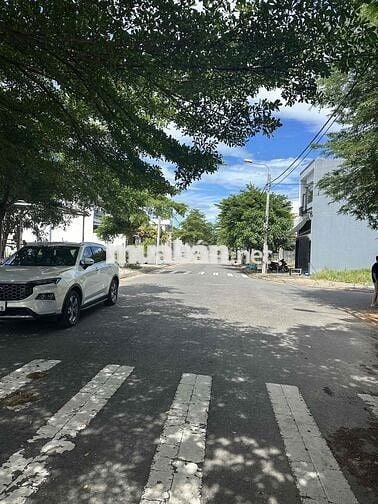 Bán Nhà Vip Góc 2 Mặt Tiền Đường Hồ Tùng Mậu