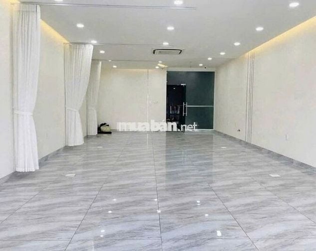 CỰC PHẨM HÀNG HOT! Cho thuê nhà 40C Lam Sơn. Q.Tân Bình, DTSD 500m2