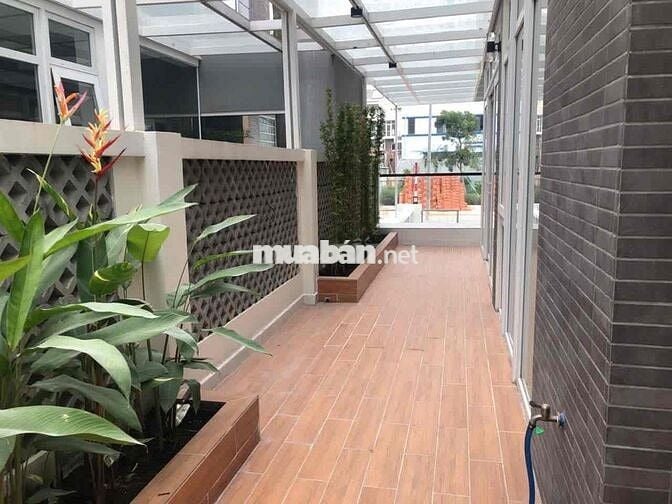 Cho thuê biệt thư ven sông gần trubg tâm Jamona Gold silk