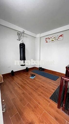 Nhà 5 Tầng Lô Góc, Ngõ Thông Ô Tô Tận Cửa, Gần Chợ - Thạch Bàn – 6.1B