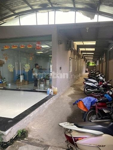 Cho thuê kho, xưởngQuốc lộ 1A, P. An Phú Đông, Q12_DT:1.000m2