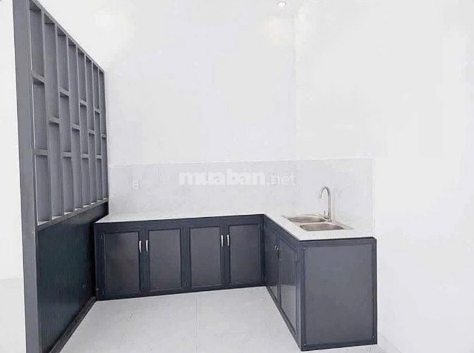 Cần vốn nên tôi muốn bán gấp căn nhà ở Huyện Hóc Môn GIÁ ƯU ĐÃI 900 tr