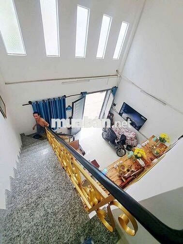 BÌNH TRỊ ĐÔNG HẺM ÔTÔ TRÁNH 5,2X11 KHÔNG LỘ GIỚI GIÁ 4,5TỶ TL