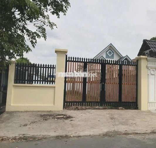 CHỦ XOAY TIỀN LẤY HÀNG, GỬI BÁN LÔ ĐẤT TƯỜNG RÀO KIÊN CỐ 261M2, SHR!