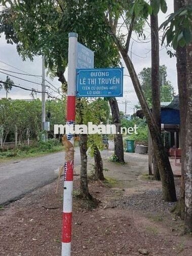 CHỦ XOAY TIỀN LẤY HÀNG, GỬI BÁN LÔ ĐẤT TƯỜNG RÀO KIÊN CỐ 261M2, SHR!