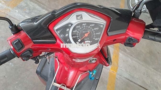 Xe mới mua lại chưa được 1 năm, nay bán lại