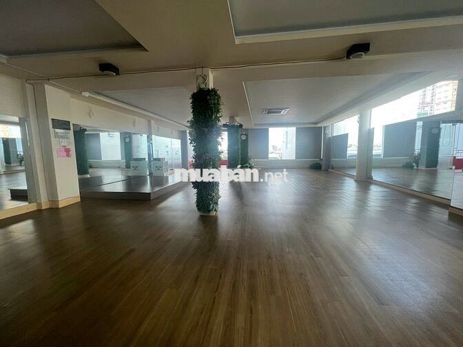 MẶT TIỀN NGUYỄN XÍ 8X38M SÀN TRỐNG SUỐT NHÀ MỚI