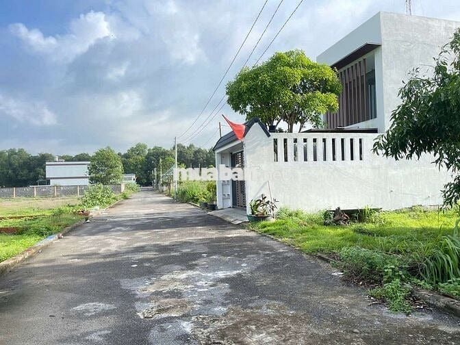 PHƯỚC HỘI:  BÀ RIA VŨNG TÀU 
Chủ gửi em một lô , dt 130 m 5x 26 
Full