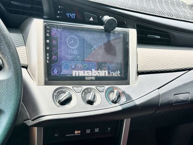 Toyota Innova 2019 2.0E số sàn 8 chỗ rộng rãi