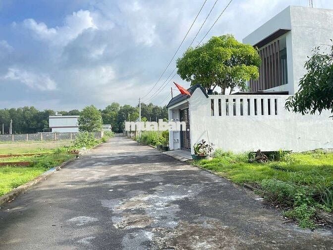 PHƯỚC HỘI:  BÀ RIA VŨNG TÀU 
Chủ gửi em một lô , dt 130 m 5x 26 
Full