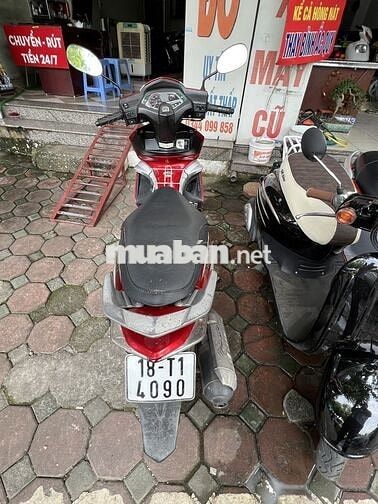 chính chủ cần bán xe air 2010