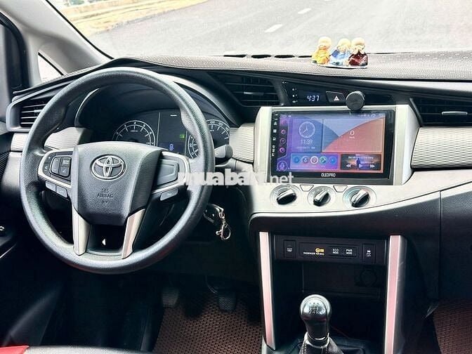 Toyota Innova 2019 2.0E số sàn 8 chỗ rộng rãi