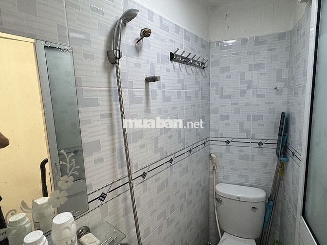 Chính chủ cho thuê nhà hẻm Hoàng Sa Q1 (cách mặt tiền 30m), 2 lầu, 2PN