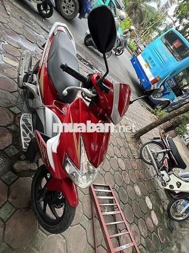 chính chủ cần bán xe air 2010