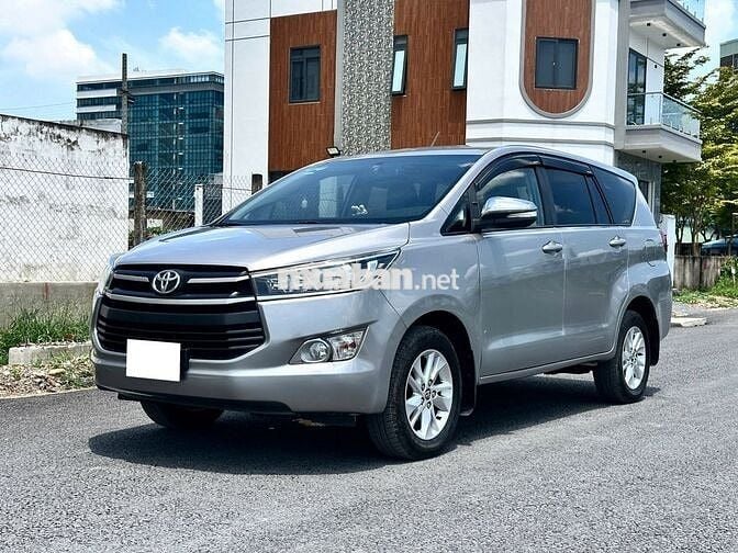 Toyota Innova 2019 2.0E số sàn 8 chỗ rộng rãi