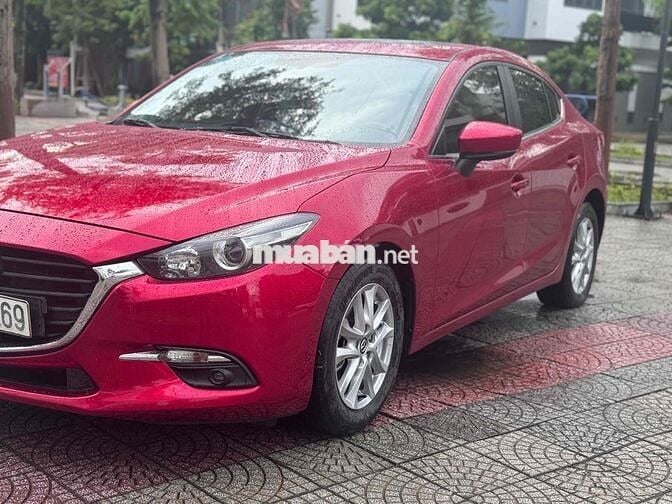 Mazda 3 2019 1.5L Luxury - 75000 km