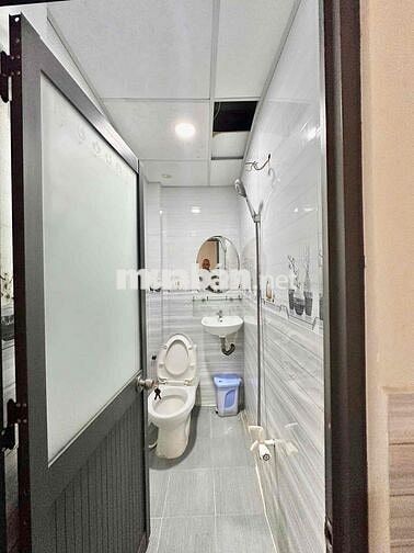 HẺM XE HƠI 3PN NHÀ MỚI LÊ VĂN SỸ THÔNG TRƯỜNG SA Q3