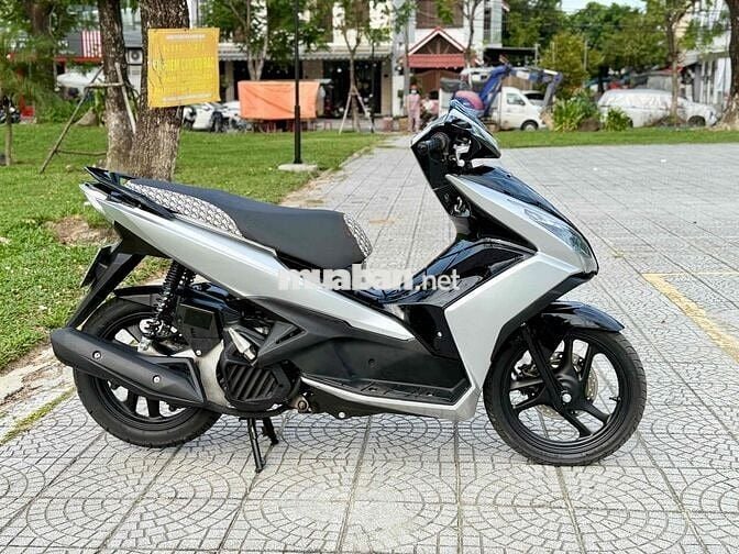 👉Air blead 2016 bso92 l chính chủ  ,xe sạch sẻ,lên