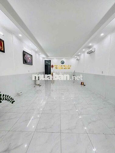 Nhà mặt tiền Trần Văn Trà - Sẵn 3 máy lạnh