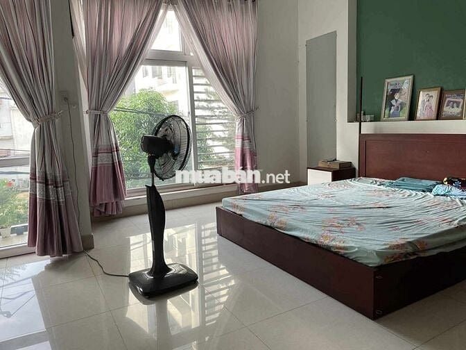 ☘️☘️NHÀ 3 TẦNG FULL NỘI THẤT KHU BIỂN HỒ XUÂN HƯƠNG