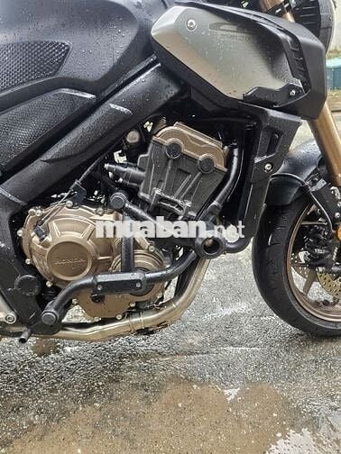 Bán cb650r 2021 bssg odo 17.000