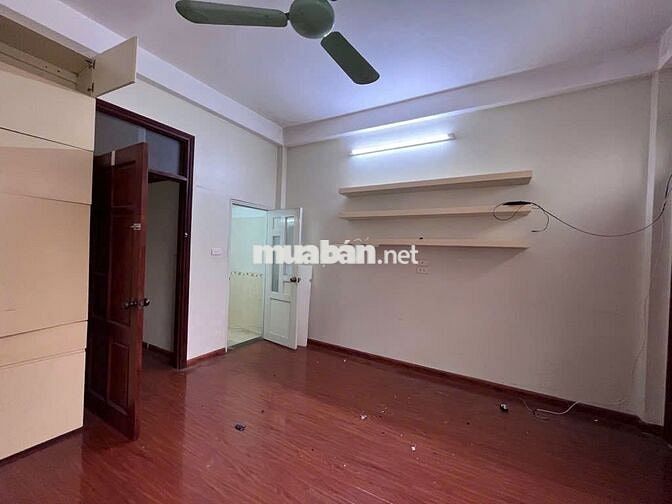 Bán gấp nhà Kim Mã giá rẻ, 23m2, 4 tầng, giá 5,15 tỷ