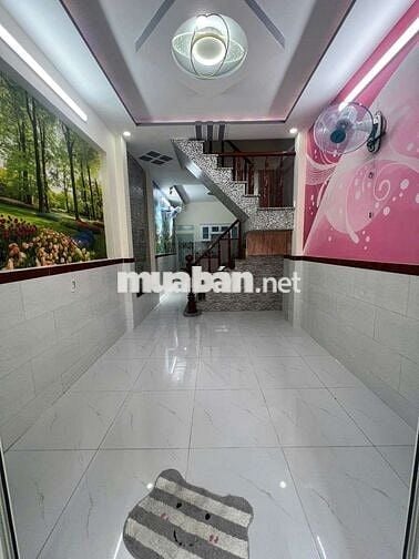 nhà 2 lầu,4 phòng ngủ ,hẻm xe hơi,p hiệp thành ,Q12