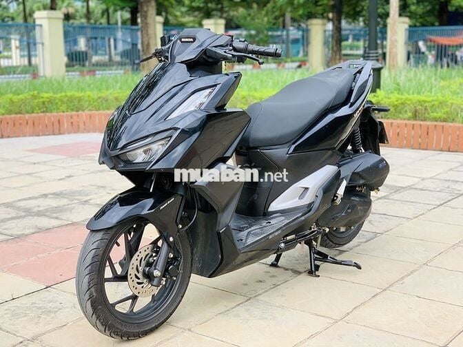 HONDA VARIO 160 ĐEN XE MỚI ĐĂNG KÝ NHƯ MỚI TINH