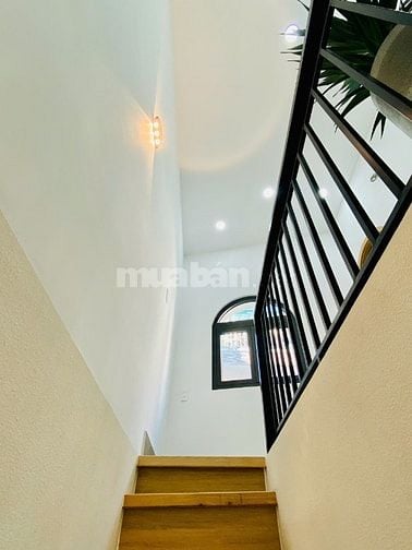 CHÍNH CHỦ NGỢP BANK GIẢM SÂU 700TR BÁN NHÀ 911/QUANG TRUNG NGANG 7M 